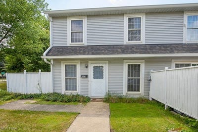 /international/us/20325-williamsburg-court-unit-310b-middleburg-heights-oh-110101006001/