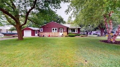 /international/us/1402-w-clark-street-albert-lea-mn-110100720996/