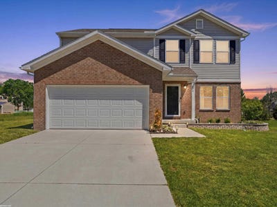 /international/us/676-woodvalley-drive-corunna-mi-110108741669/