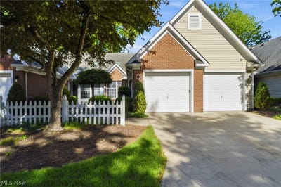 /international/us/31825-bayview-drive-avon-lake-oh-110108257863/