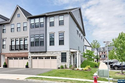 /international/us/32-melody-lane-upper-saddle-river-nj-110108542336/