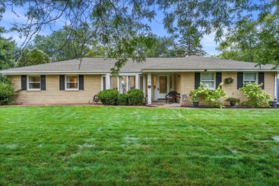 /international/us/4800-sussex-ln-greendale-wi-110110242305/
