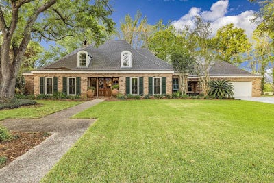 /international/us/305-oak-alley-dr-houma-la-110097363923/