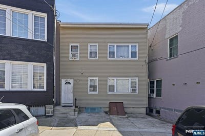 /international/us/6208-durham-avenue-north-bergen-nj-110107167669/