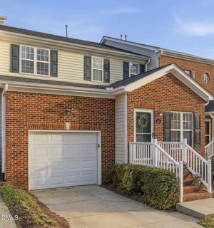 /international/us/241-grand-pointe-drive-garner-nc-110106756998/