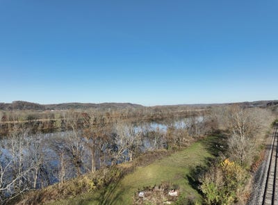 /international/us/23765-charleston-rd-leon-wv-110104977958/