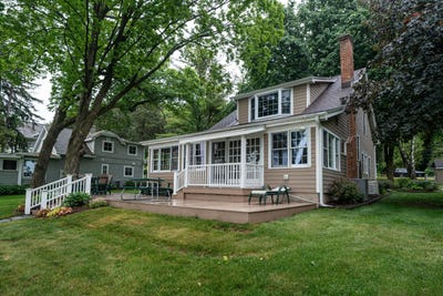 /international/us/4727-fontana-beach-rd-west-bend-wi-110108724170/