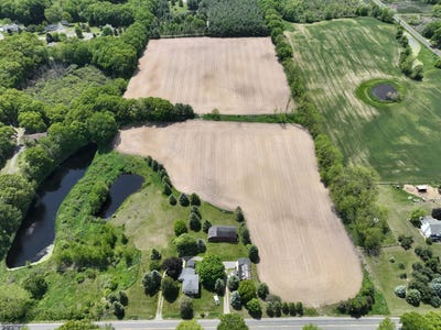 /international/us/1474-e-dexter-trail-dansville-mi-110101255729/