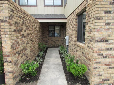 /international/us/2831-villager-circle-pensacola-fl-110108065856/