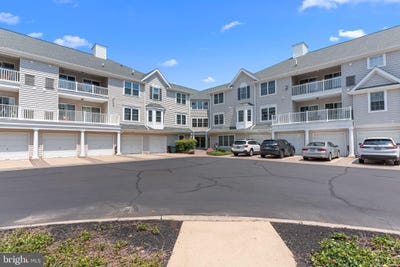 /international/us/42-w-college-avenue-yardley-pa-110101365748/