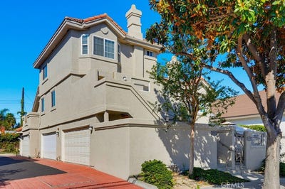 /international/us/3259-w-ball-anaheim-ca-110120462719/