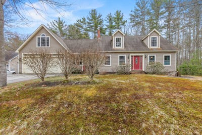 /international/us/11-hovey-lane-brunswick-me-110107462685/