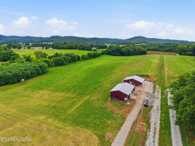 /international/us/1050-franks-ferry-rd-sparta-tn-110108237968/