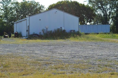 /international/us/112-warren-dr-fairfield-il-110101697489/
