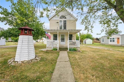 /international/us/515-w-2nd-street-port-clinton-oh-110094451605/
