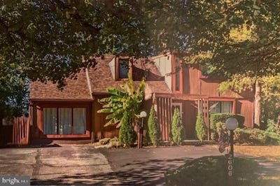 /international/us/2606-springfield-rd-broomall-pa-110120044686/