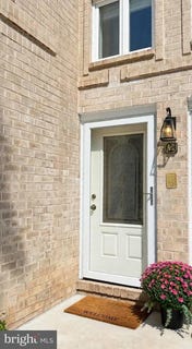 /international/us/1000-country-club-road-york-pa-110110344044/