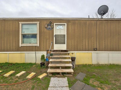 /international/us/230-gato-rd-cedar-creek-tx-110104787422/
