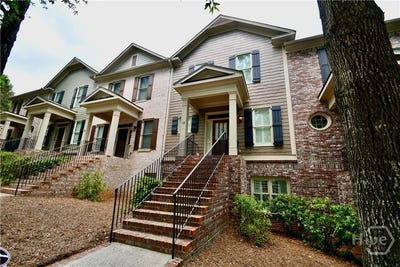 /international/us/2305-s-lumpkin-street-athens-ga-110107585102/