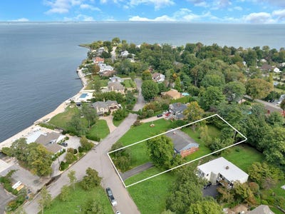 /international/us/10-shell-drive-glen-cove-ny-110098306849/