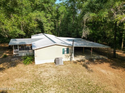 /international/us/1509-southern-way-chipley-fl-110101476998/