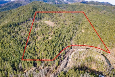 /international/us/11000-lower-grave-creek-road-wolf-creek-or-110099642226/