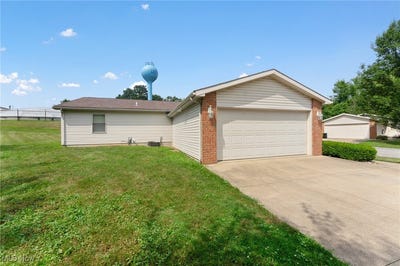 /international/us/405-orchard-drive-leetonia-oh-110101524780/