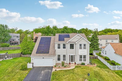 /international/us/4608-joyce-lane-mchenry-il-110108240140/