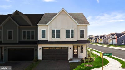 /international/us/100-keystone-lane-winchester-va-110109860716/