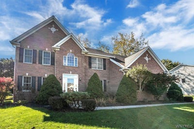 /international/us/9651-deerview-lane-clarence-center-ny-110120128938/