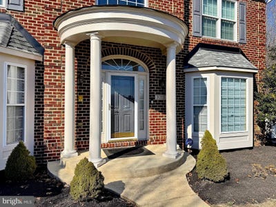 /international/us/3215-dunbratton-court-waldorf-md-110097777314/