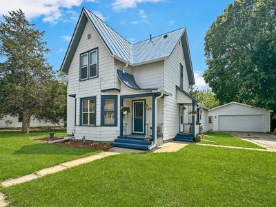 /international/us/125-w-montgomery-st-sparta-wi-110100090512/