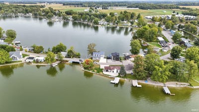 /international/us/1425-e-700-road-wolcottville-in-110108343135/