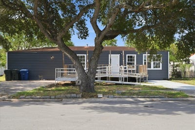 /international/us/1907-shely-street-corpus-christi-tx-110120487041/