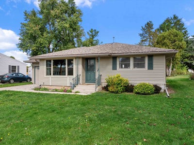 /international/us/944-fond-du-lac-avenue-sheboygan-falls-wi-110102622388/