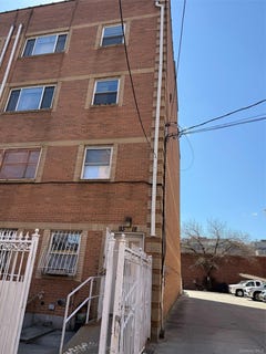 /international/us/9318-170th-street-jamaica-ny-110107305753/