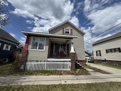 /international/us/511-cedar-street-alpena-mi-110104118951/