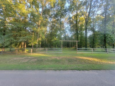 /international/us/223-joyner-road-haughton-la-110108388489/