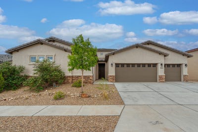 /international/us/1954-castle-peak-loop-ne-rio-rancho-nm-110098217486/