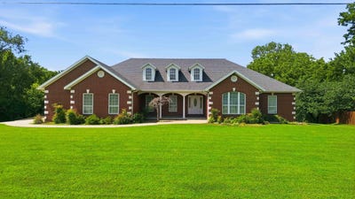/international/us/136-riverview-drive-anderson-mo-110108937260/