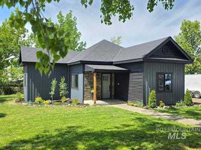 /international/us/304-n-c-street-grangeville-id-110099382665/
