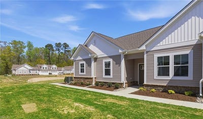 /international/us/1301-regal-road-suffolk-va-110105270731/