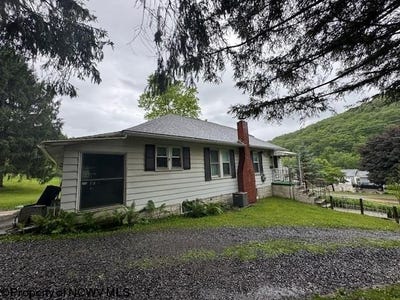 /international/us/1719-tyrone-road-morgantown-wv-110108480532/