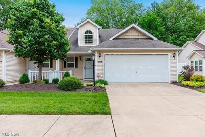 /international/us/7451-willow-woods-drive-north-olmsted-oh-110108293710/