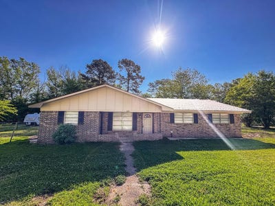 /international/us/405-s-foster-linden-tx-110107200642/