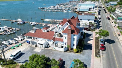 /international/us/800-bay-avenue-somers-point-nj-110109055263/