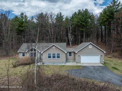 /international/us/309-herrington-hill-road-easton-ny-110098825842/