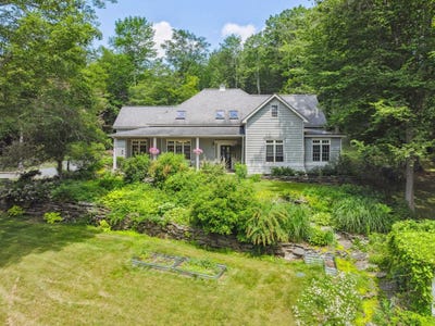 /international/us/78-penny-brook-road-randolph-vt-110108553084/