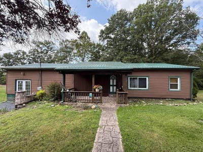 /international/us/188-saipan-avenue-beckley-wv-110101728730/