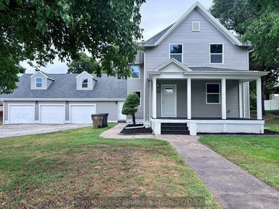 /international/us/1120-16th-st-aurora-ne-110101989053/